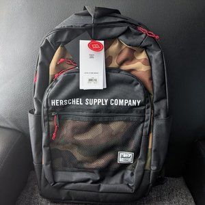 NWT Herschel Kaine Backpack Woodland Camo Black